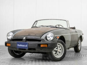 Image 3/50 of MG MGB (1977)