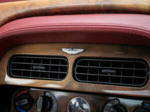 Afbeelding 13/44 van Aston Martin DB 7 Vantage (2001)