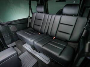 Image 18/32 of Mercedes-Benz G 500 (SWB) (2012)