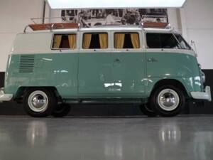 Imagen 24/50 de Volkswagen T1 panel van (1964)