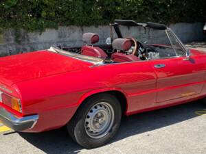 Bild 28/50 von Alfa Romeo 2000 Spider Veloce (1973)