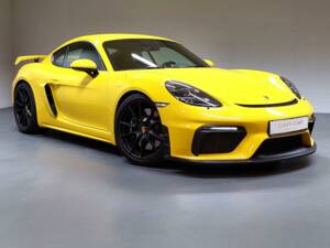 Image 3/25 of Porsche 718 Cayman GT4 (2021)