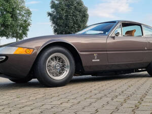 Bild 2/26 von Ferrari 365 GTB&#x2F;4 Daytona (1970)