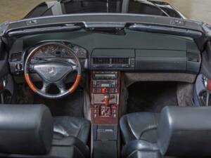 Bild 15/20 von Mercedes-Benz SL 320 (2000)