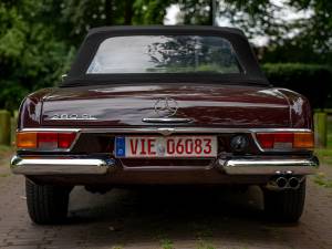 Image 23/59 of Mercedes-Benz 280 SL (1971)