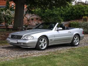 Image 12/37 of Mercedes-Benz SL 320 (2000)