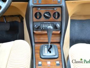 Image 33/50 of Mercedes-Benz 230 CE (1982)