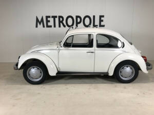 Image 2/24 of Volkswagen Beetle 1200 L (1984)