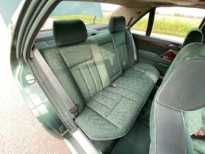 Imagen 10/22 de Mercedes-Benz 500 SE (1991)