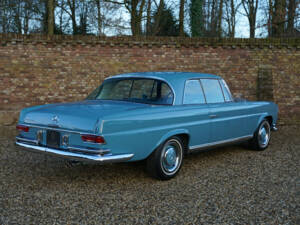 Image 28/50 of Mercedes-Benz 250 SE (1967)