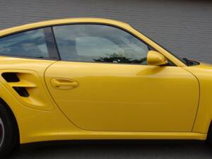 Bild 40/100 von Porsche 911 Turbo (2007)