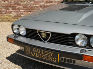 Image 48/50 of Alfa Romeo GTV 6 2.5 (1983)