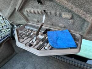 Immagine 92/99 di BMW 735i (1988)