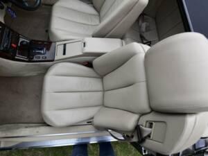 Image 45/50 of Mercedes-Benz SL 500 (1995)