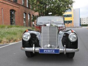 Bild 5/21 von Mercedes-Benz 220 Cabriolet B (1952)