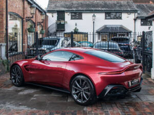 Image 5/20 de Aston Martin Vantage V8 (2019)