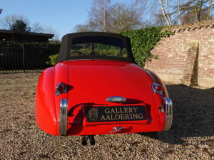 Image 6/50 of Jaguar XK 120 OTS (1954)