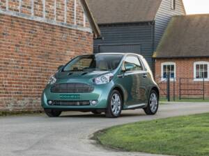 Image 16/50 of Aston Martin Cygnet (2013)