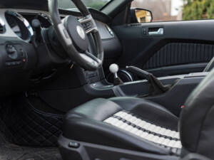 Image 95/99 of Ford Mustang Shelby GT 500 (2012)
