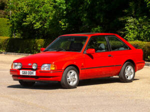 Image 18/50 of Ford Escort IV XR3i (1989)