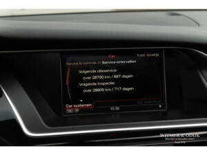 Image 25/32 of Audi RS4 Avant (2014)