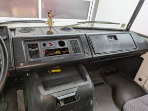 Image 11/12 of Mercedes-Benz T2 608 D (1986)