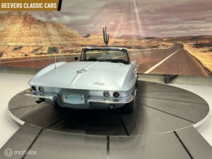 Immagine 9/33 di Chevrolet Corvette Sting Ray Convertible (1966)