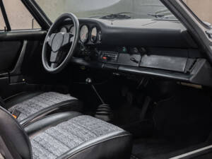 Imagen 7/9 de Porsche 911 Carrera 2.7 (1974)