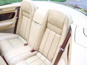 Bild 32/40 von Bentley Continental GTC (2007)