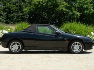 Bild 4/50 von Alfa Romeo GTV 2.0 Twin Spark (1997)