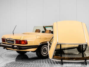 Image 12/34 of Mercedes-Benz 380 SL (1982)