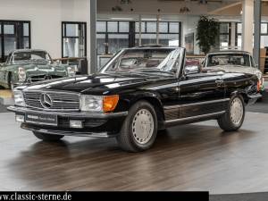 Image 1/15 of Mercedes-Benz 560 SL (1987)