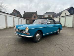 Bild 26/36 von Peugeot 404 Cabriolet (1967)