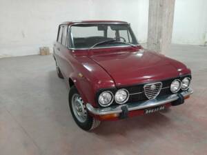 Afbeelding 3/7 van Alfa Romeo Giulia Nuova Super 1300 (1975)