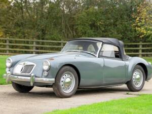 Image 1/36 of MG MGA 1500 (1959)