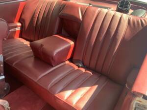 Image 6/6 of Mercedes-Benz 220 SE b (1963)