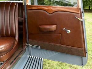 Image 24/50 of Rolls-Royce Phantom II Continental (1934)