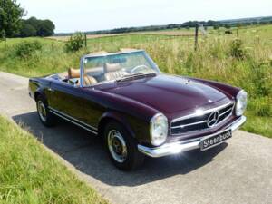 Mercerdes-Benz 280 SL Roadster "Pagode" (W 113) 1971