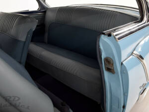 Image 23/48 of Oldsmobile 98 Coupe (1953)