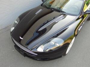 Bild 19/99 von Aston Martin DB 9 Volante (2006)