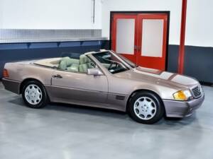 Immagine 7/7 di Mercedes-Benz 300 SL (1993)