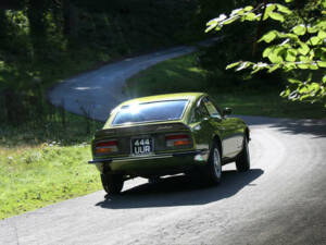 Image 28/40 of Datsun 240 Z (1972)