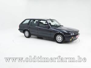 Immagine 3/15 di BMW 325i Touring (1988)