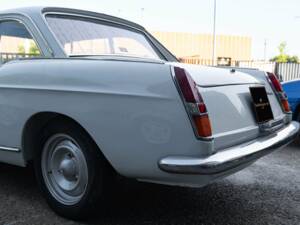 Image 11/29 of Peugeot 404 Coupé (1966)