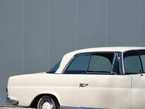 Immagine 3/45 di Mercedes-Benz 280 SE (1968)