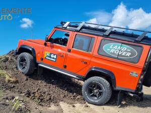 Image 10/16 of Land Rover Defender 110 (2008)