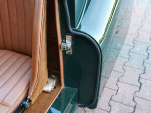 Bild 38/50 von Jaguar XK 120 SE DHC (1953)