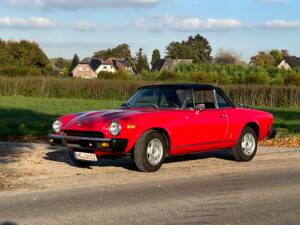 Image 31/37 of FIAT 124 Spider CS1 (1976)