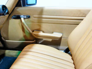 Bild 21/42 von Mercedes-Benz 560 SL (1989)