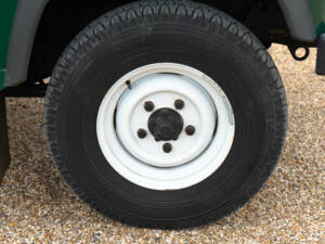 Bild 35/50 von Land Rover Defender 90 Td5 (2006)